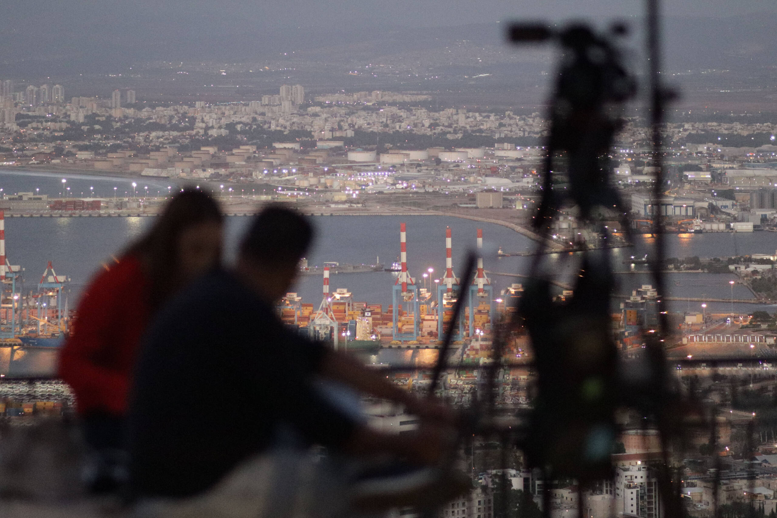 Vultures Over Haifa Bay: Media Gathers as Conflict Unfolds